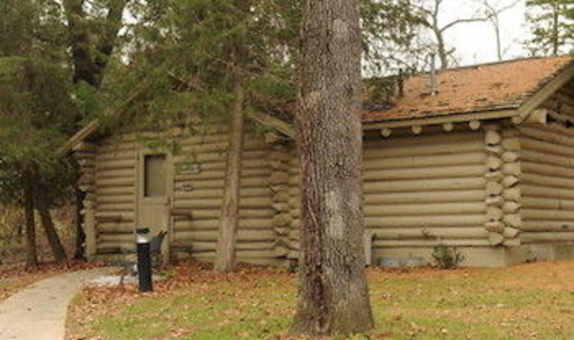 Starved Rock Lodge & Conference Center Utica Buitenkant foto